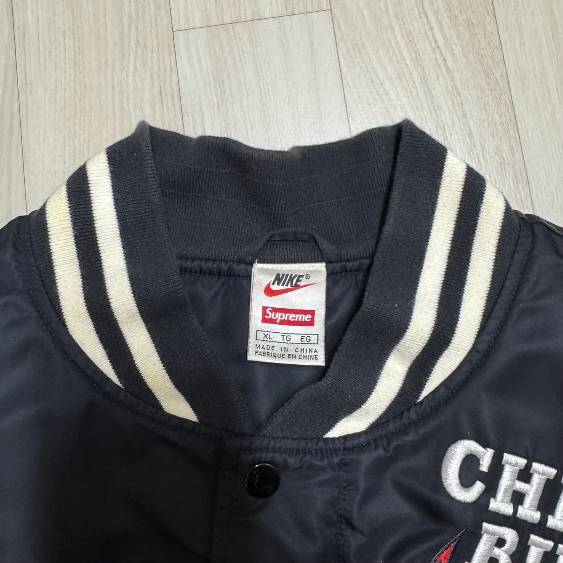 [XL] 슈프림 x 나이키 18ss NBA 팀 웜업 바시티 자켓 상품이미지3