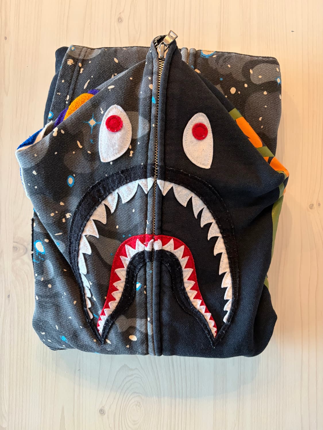 베이프 샤크 스페이스 반카모 XL 상품이미지1