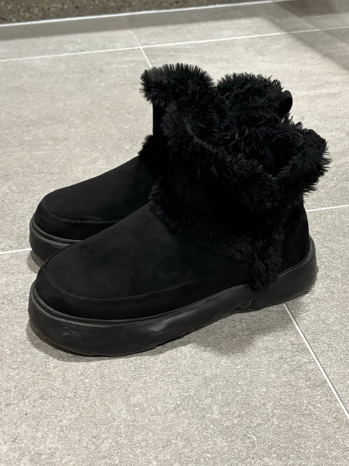 자라 블랙 어그부츠 230 (실사O) 상품이미지4