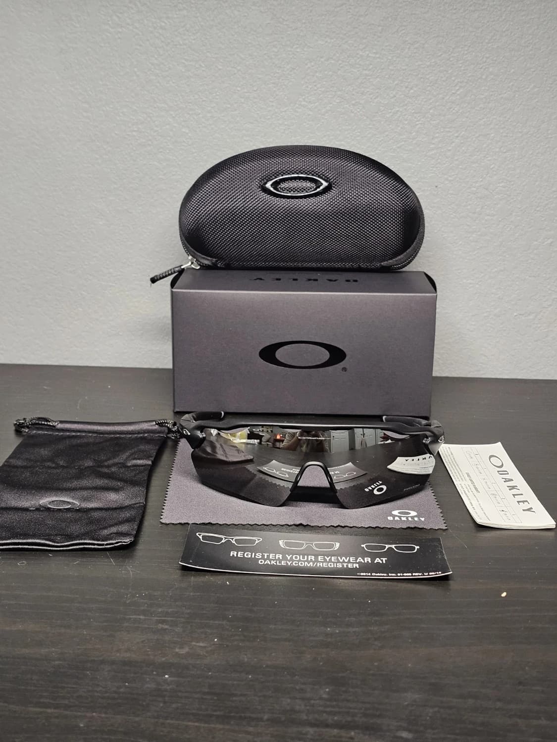 오클리 Radar EV Path Polarized 선글라스 상품이미지1