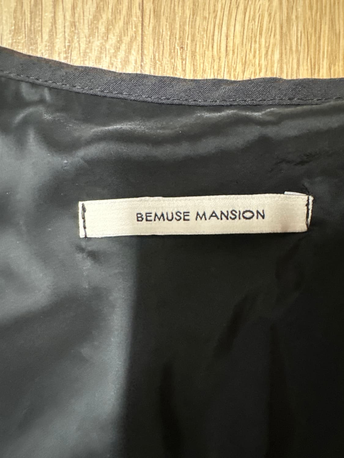 bemuse mansion 슬리브리스 원피스 상품이미지4