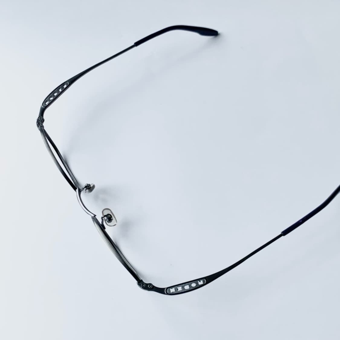 [픽키-700] 건메탈 메탈 풀프레임 안경 슬림 오벌 쉐입 상품이미지5