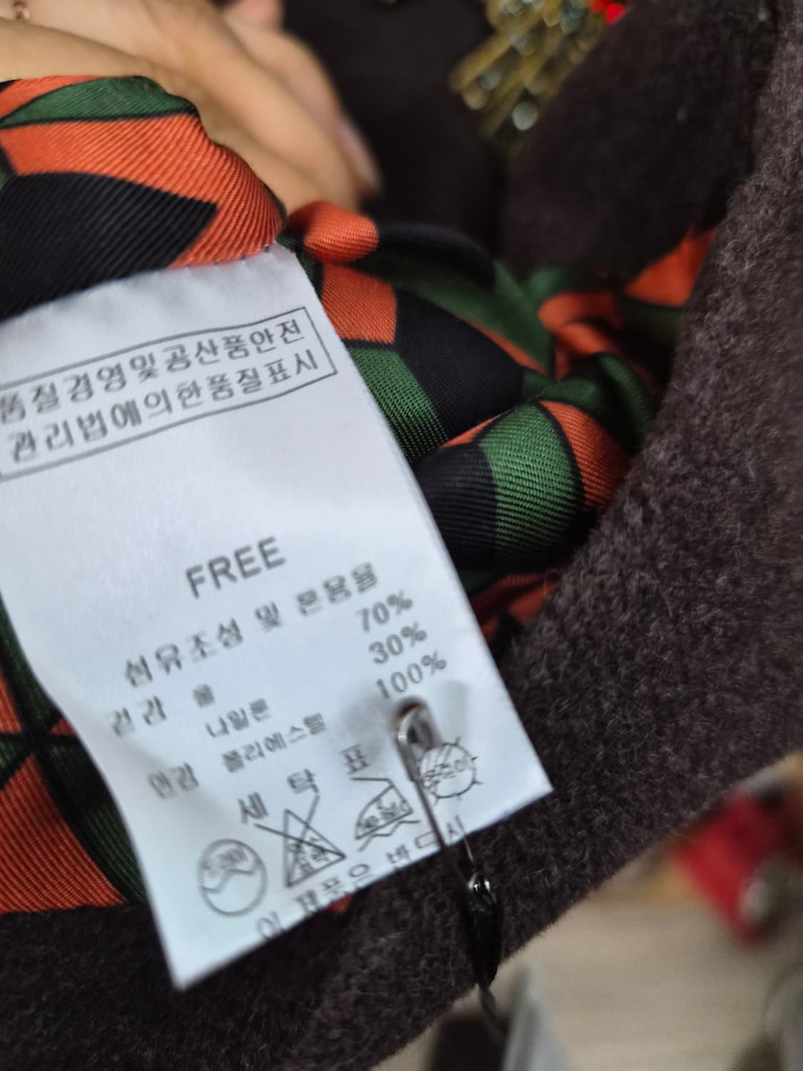 엔주반(Enzuvan)디자이너 코트  서울패션위크 상품이미지8