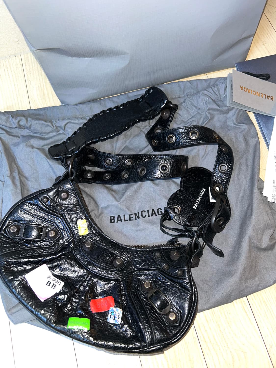 발렌시아가 르 카골 숄더백 XS 상품이미지2