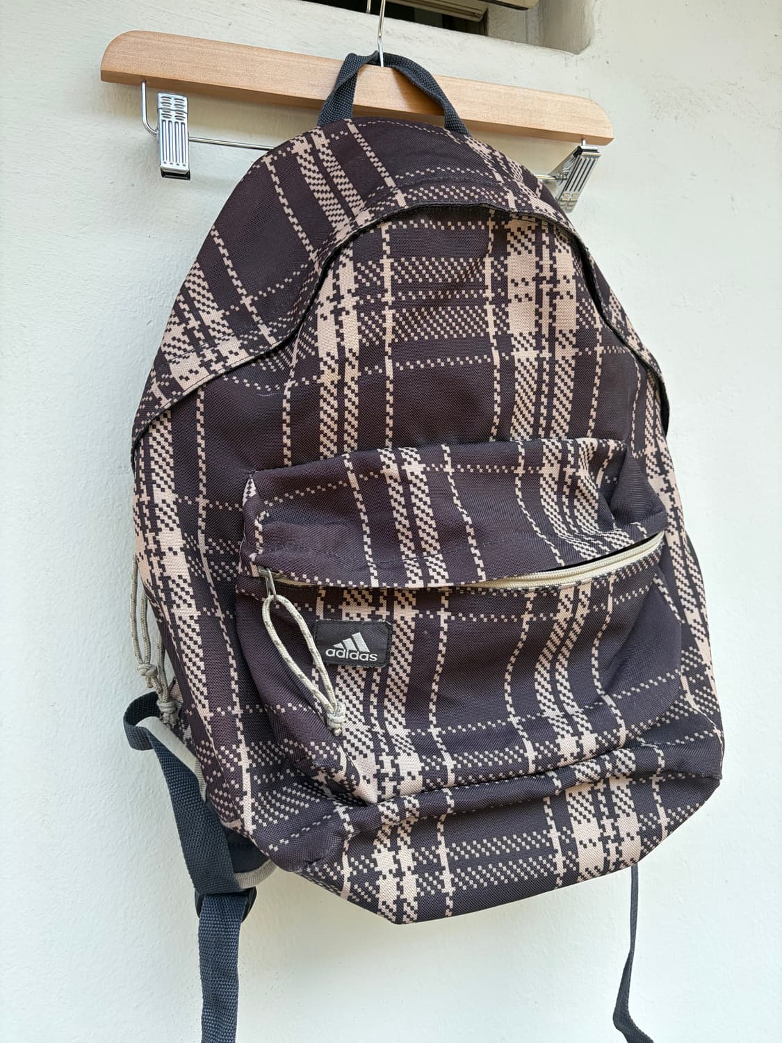 아디다스 체크 패턴 백팩 상품이미지1