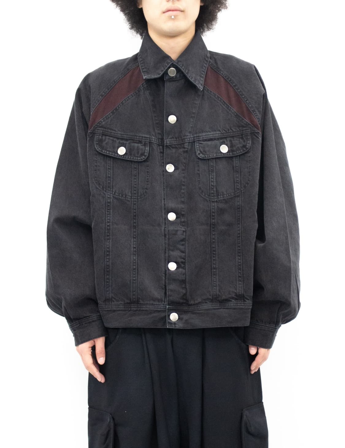 [새상품] 인투더스크(INTODUSK) 데님 트러커 자켓 상품이미지3