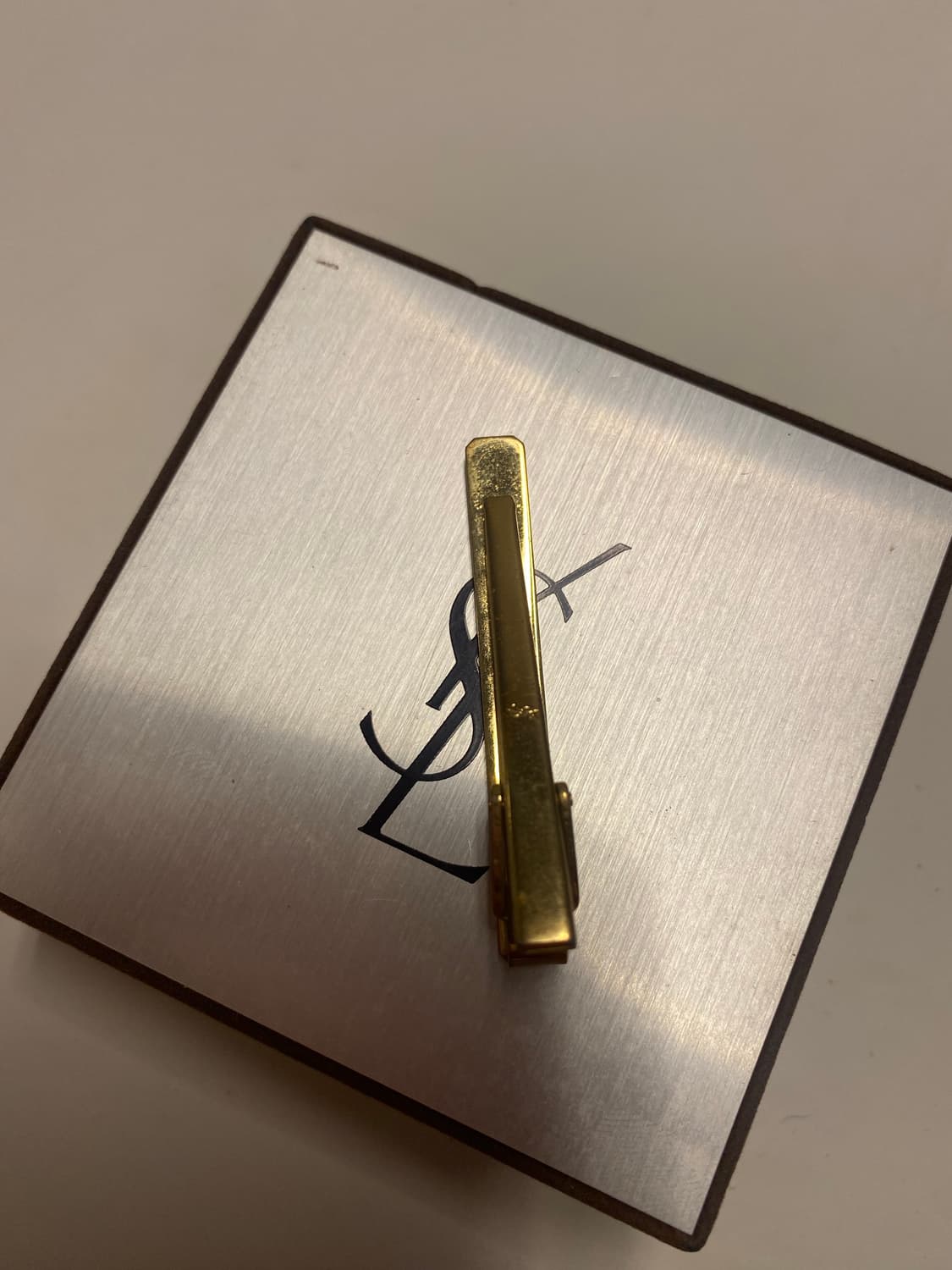 정품 입생로랑 골드 넥타이핀 상품이미지8