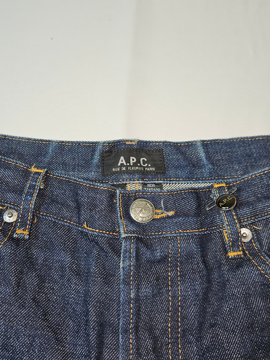 아페쎄 APC 쁘띠 뉴 스탠다드 셀비지 데님팬츠 인디고 청바지 남성 32 상품이미지2