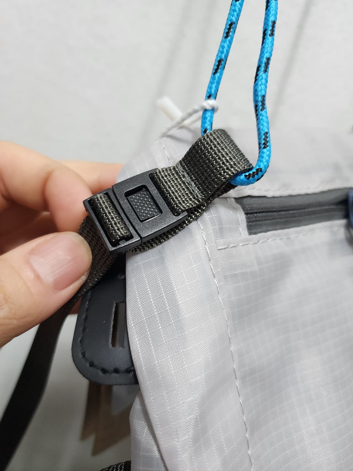 (새상품) 파타고니아 블랙/그레이 2개 울트라라이트 사코슈 크로스백 상품이미지6