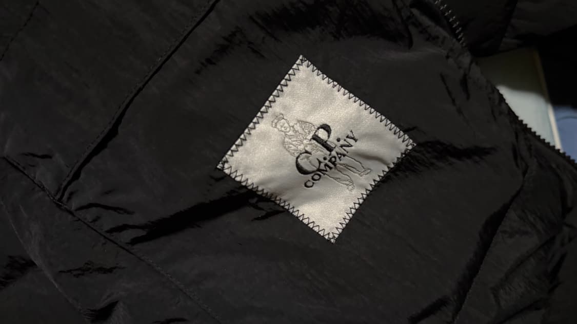 CP컴퍼니 에코 크롬 R 다운 자켓 블랙 23FW 56사이즈 상품이미지6