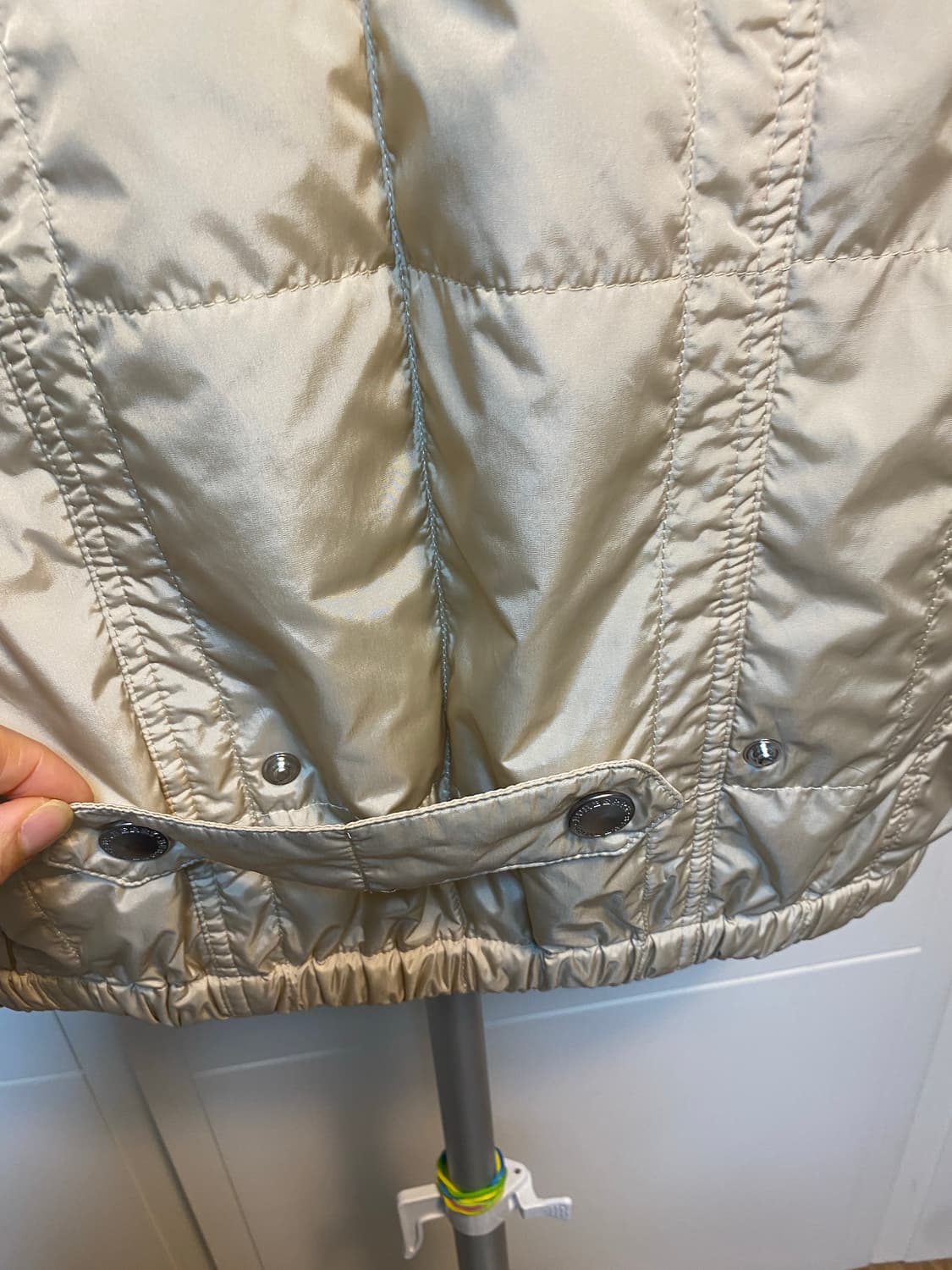 버버리 런던 여성 패딩 조끼 38사이즈 상품이미지10