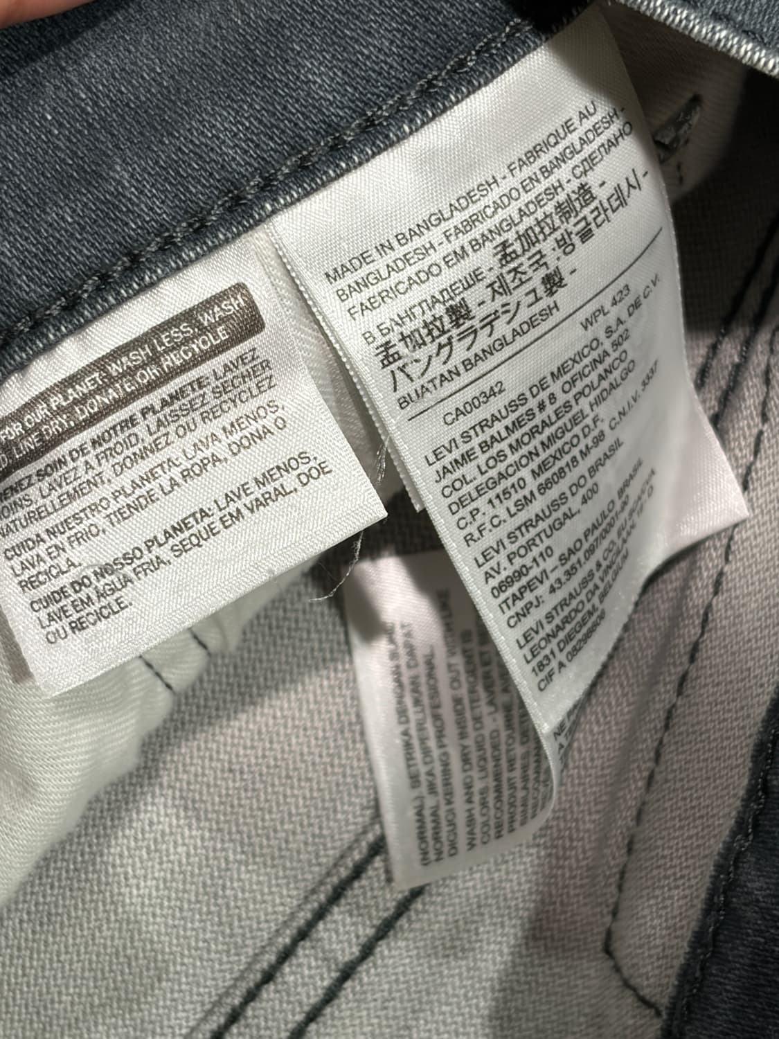 리바이스(Levis) 빈티지 그레이 워싱 512 데님 팬츠 상품이미지4