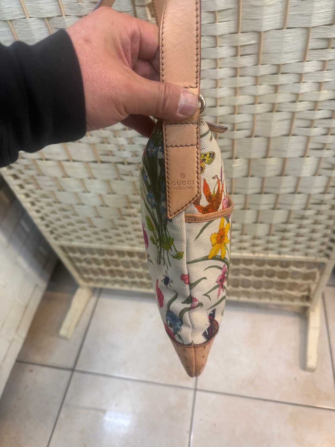 정품 구찌 플로라 페프레이티드 캔버스 크로스백 팝니다 상품이미지5