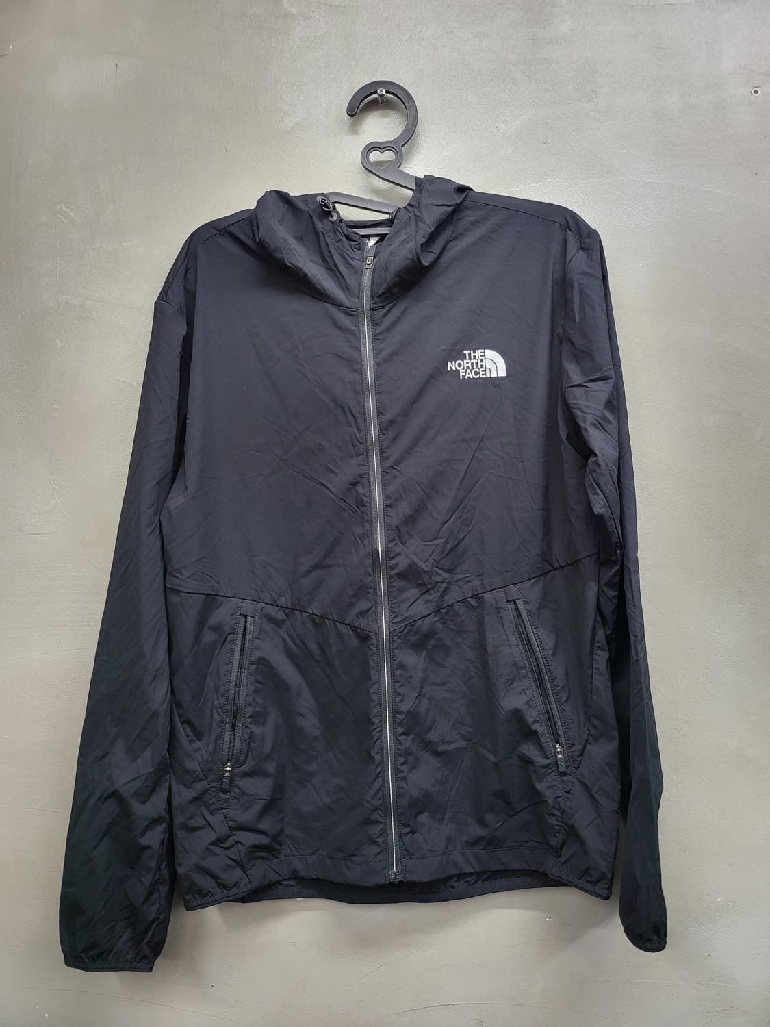 노스페이스 블랙 바람막이 후드집업 상품이미지1