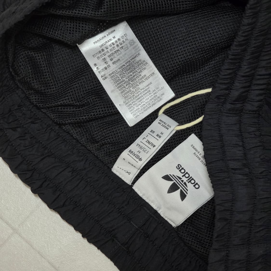 M 아디다스 파이어버드 우븐 트랙팬츠 검흰 상품이미지3