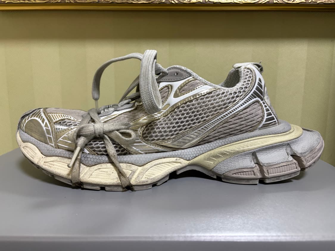 [42] 발렌시아가 3XL 에그쉘 상품이미지8