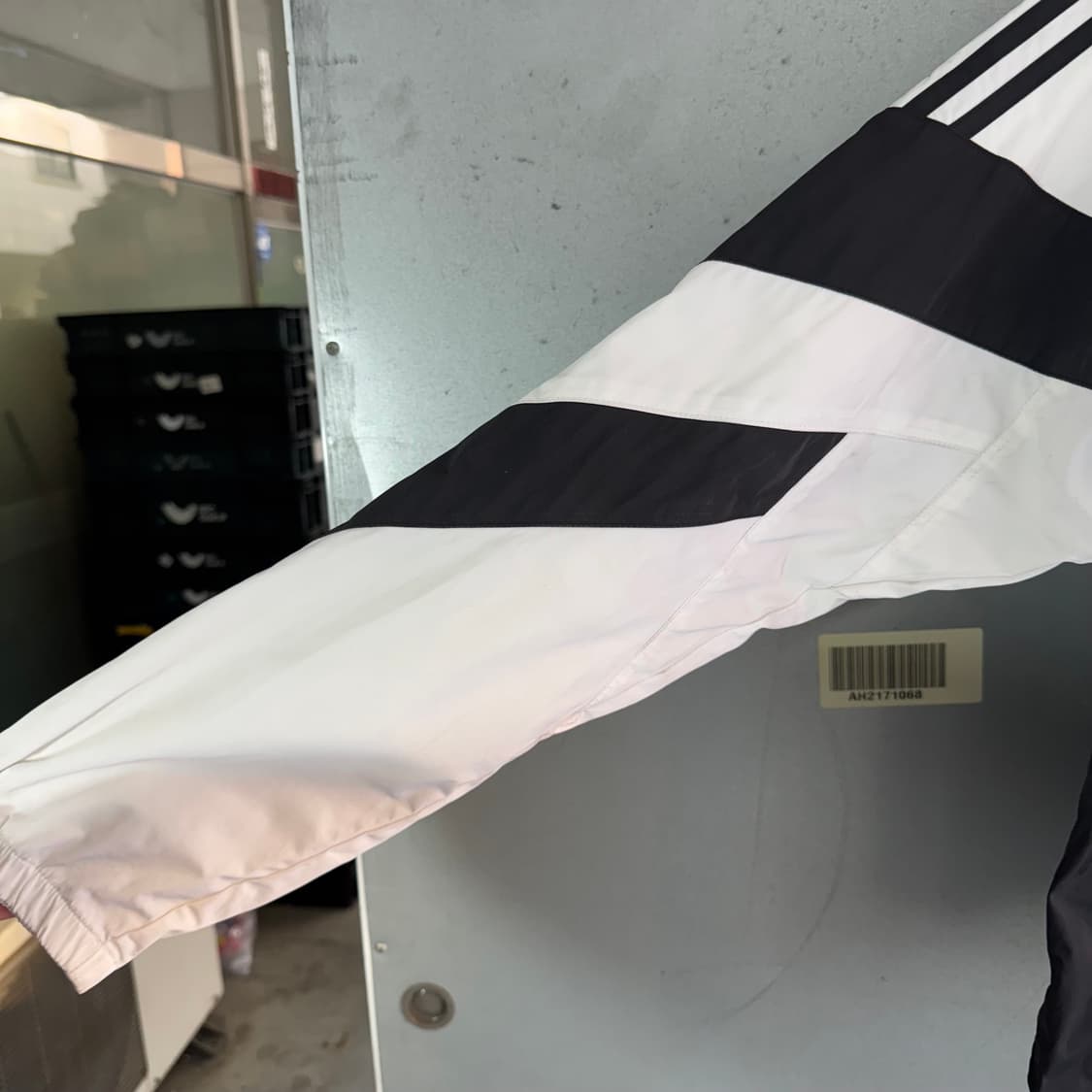 아디다스 블럭 라인 바람막이 자켓 상품이미지6