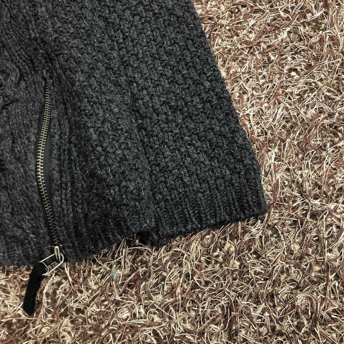 폴프랭크 울 케이블 사이드 지퍼 니트 상품이미지3