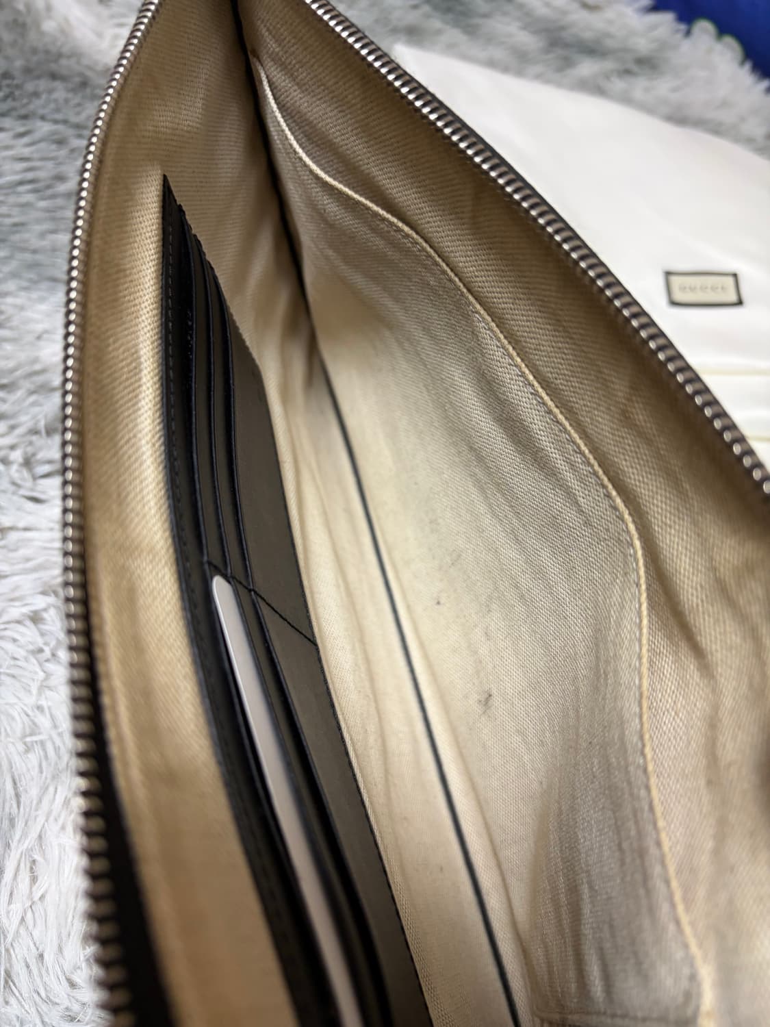 구찌 킹스네이크 GG 수프림 클러치 상품이미지8