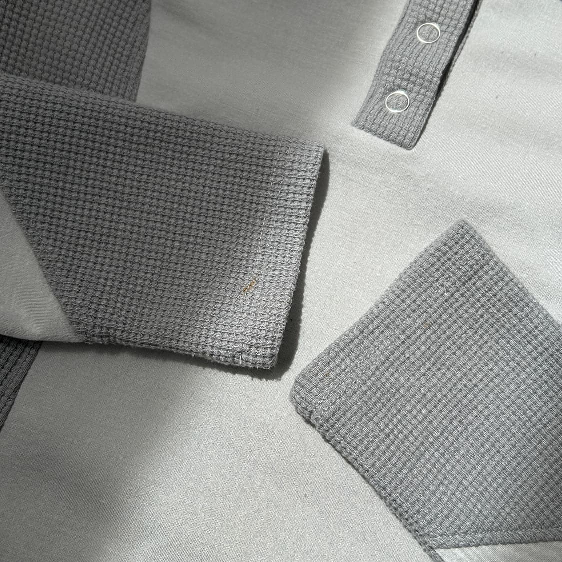 코드그라피 배색카라 그레이 롱슬리브 상품이미지5