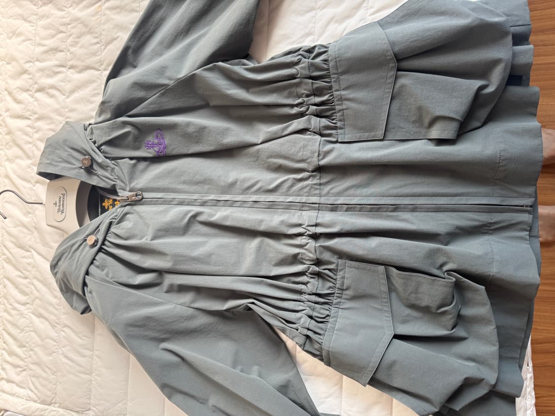 비비안웨스트우드 후드 바람막이 상품이미지1