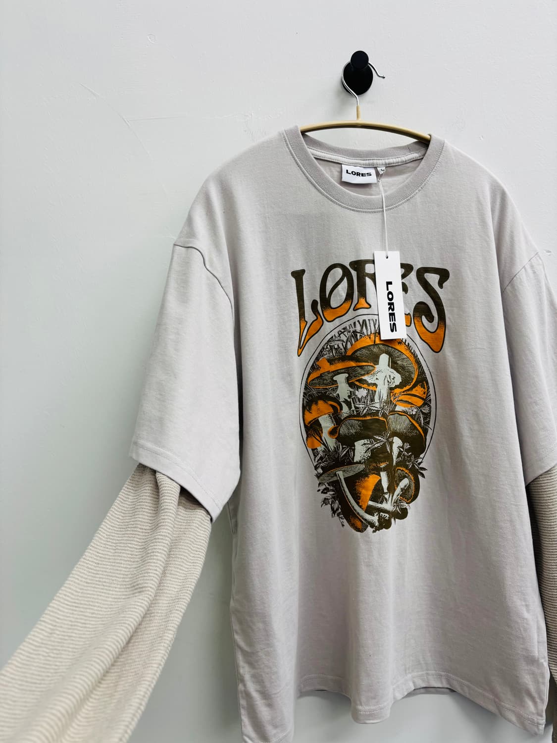 로어즈(LORES) 그래픽 레이어드 롱 슬리브 티셔츠 상품이미지2