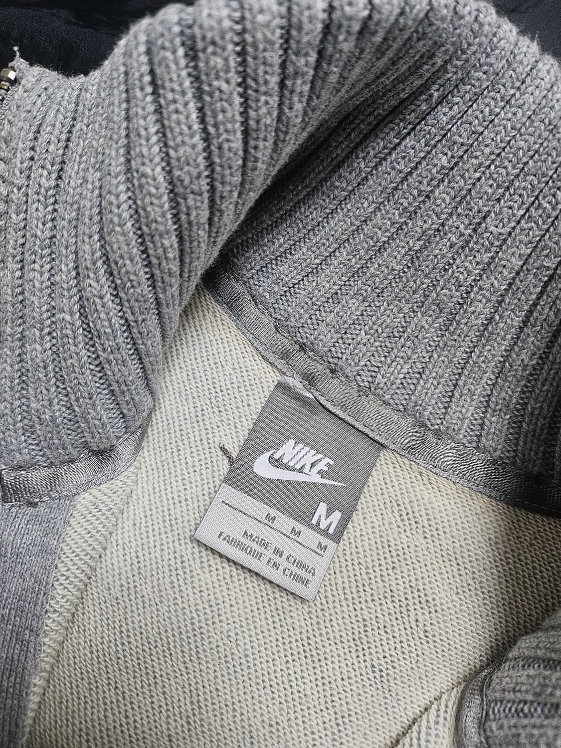 Nike 딱붙핏 그레이 시보리 니트 집업 상품이미지5