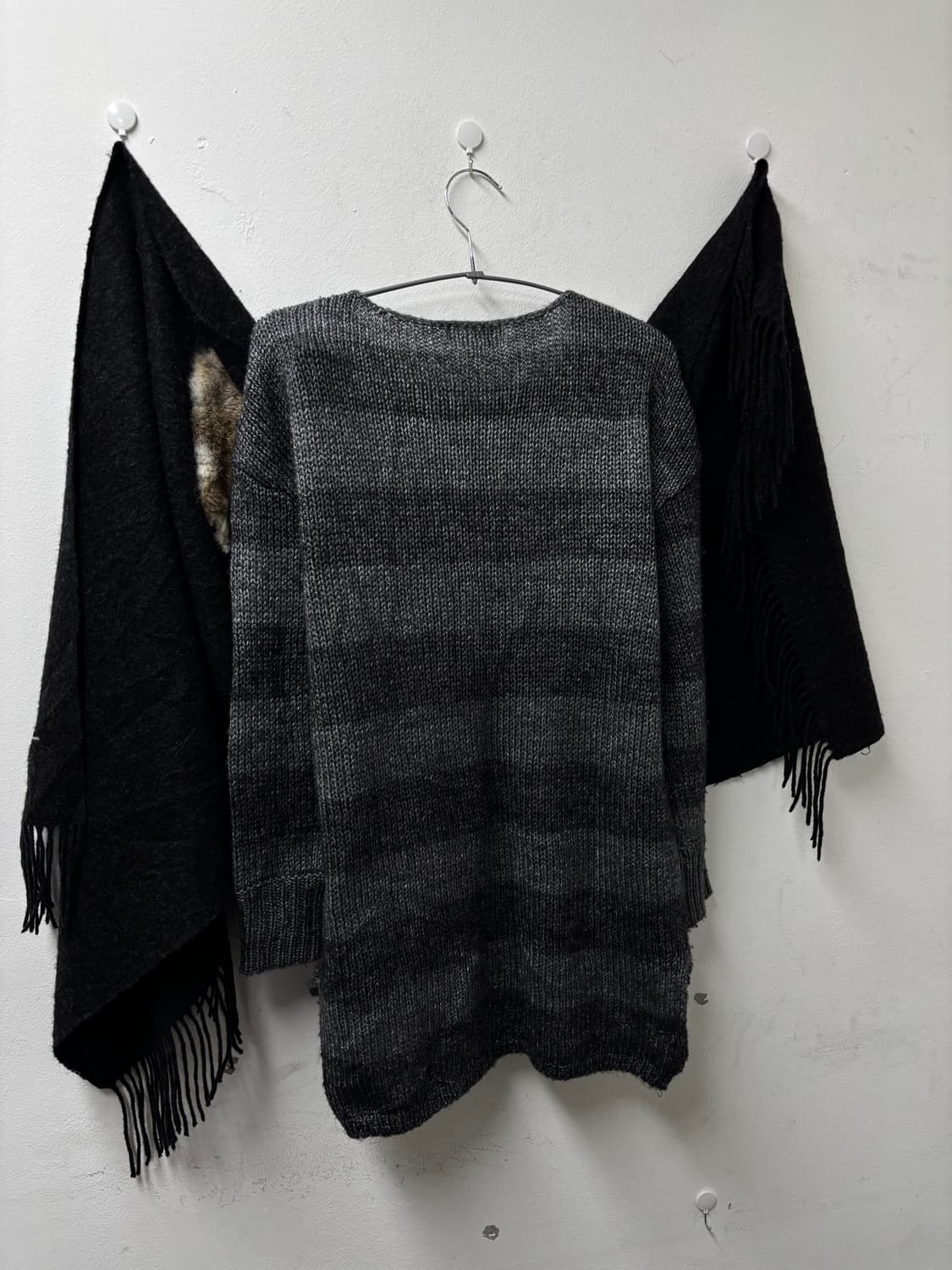 “Michel Klein” Black&Grey Knit Sleeve 상품이미지8