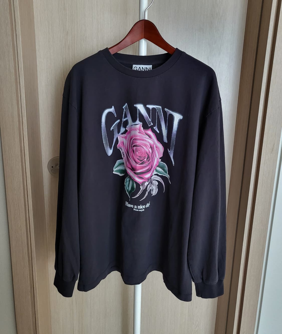 가니 로즈 슬리브 티셔츠 상품이미지1