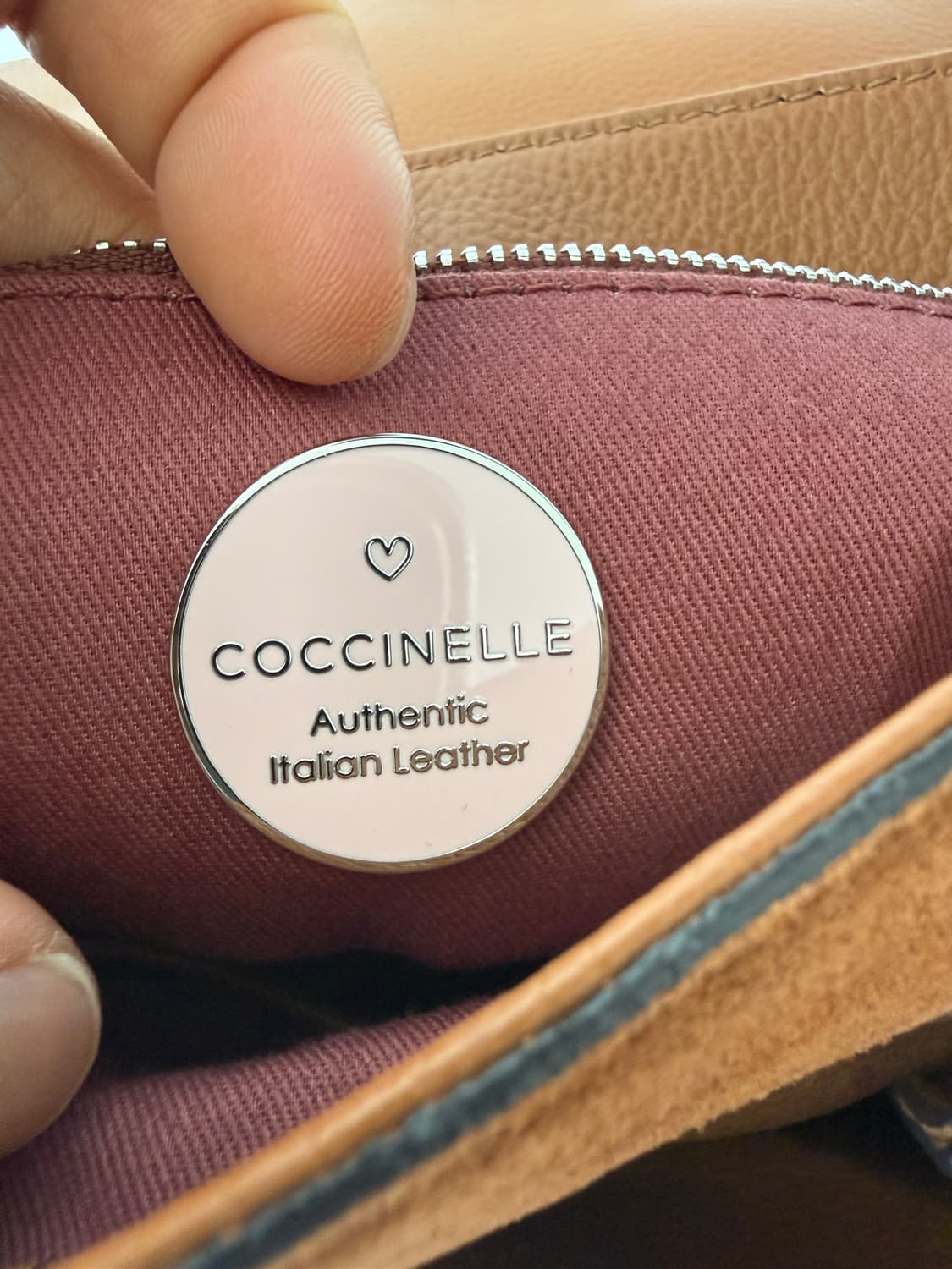 코치넬리(COCCINELLE) 스웨이드&레더 토트백(크로스 가능) 상품이미지9