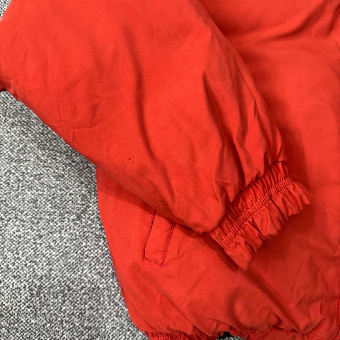 발렌시아가 90s 리버시블 오리털 패딩 상품이미지8