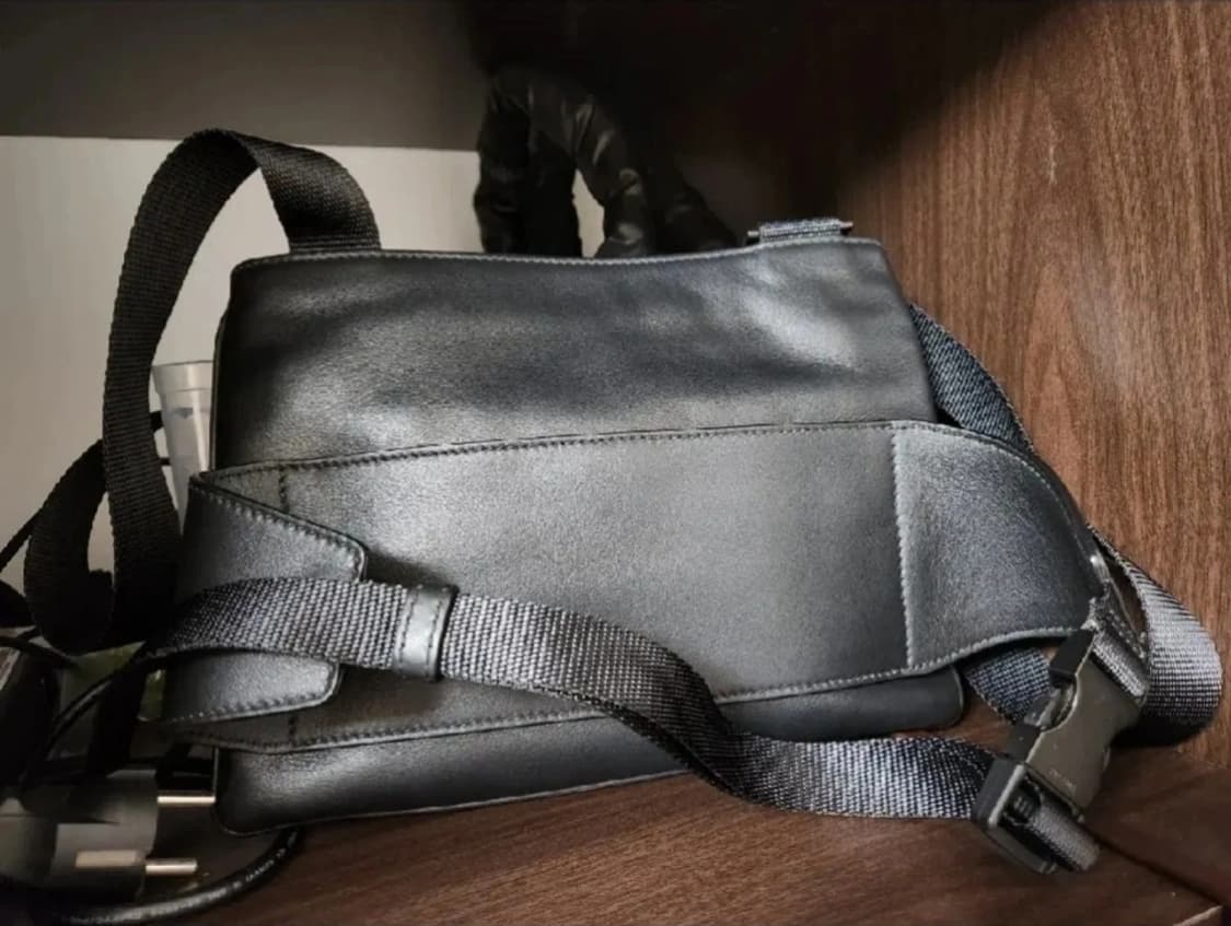 정품 프라다 벨트착용가능 남자 크로스백 메신저백 벨트백 상품이미지3