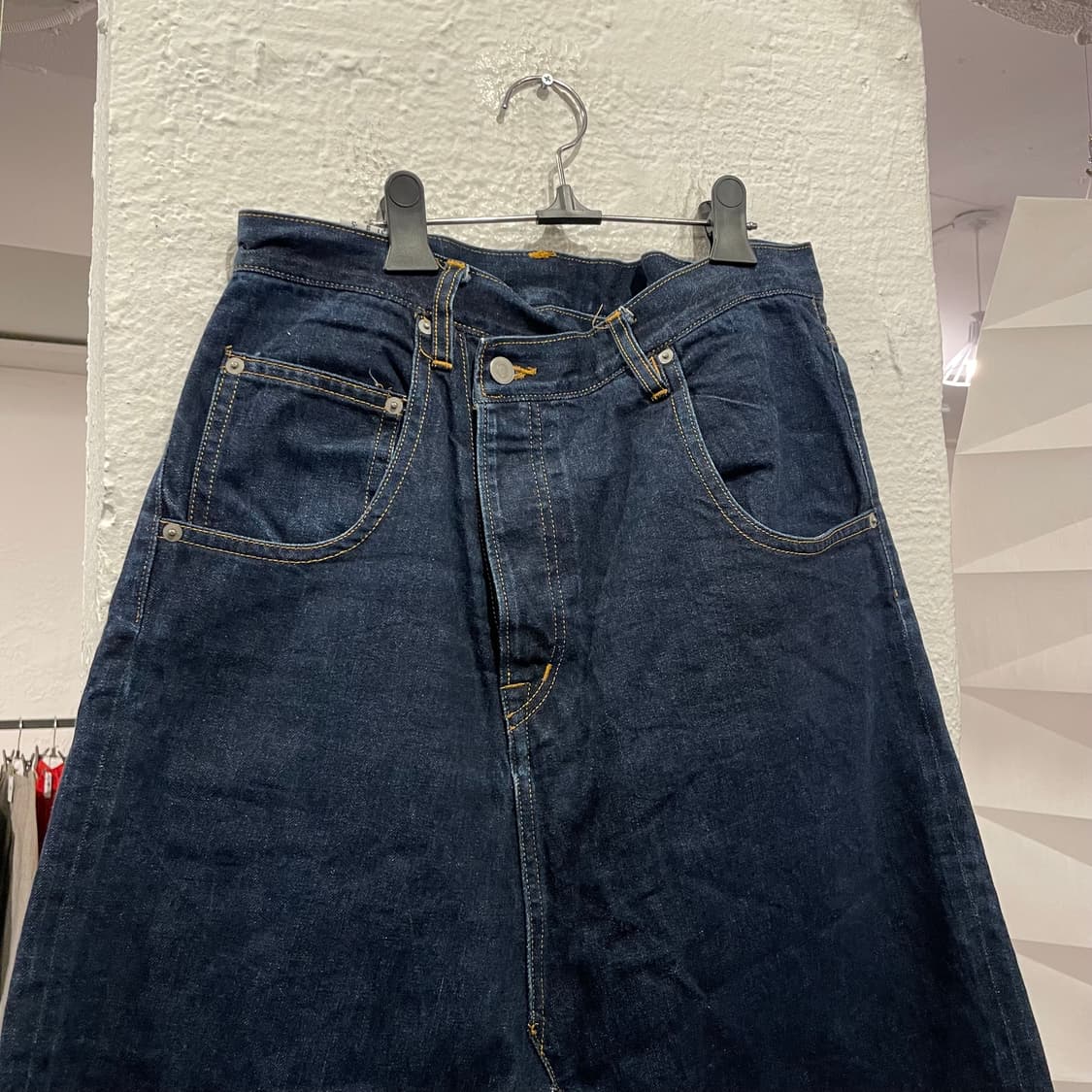  지에다 비대칭 여밈 데님 쇼츠 상품이미지2