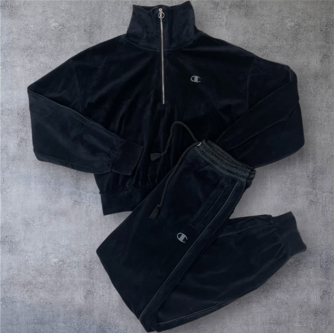 챔피온 Champion 블랙 벨루어 하프집업 조거팬츠 트레이닝 셋업 상품이미지1