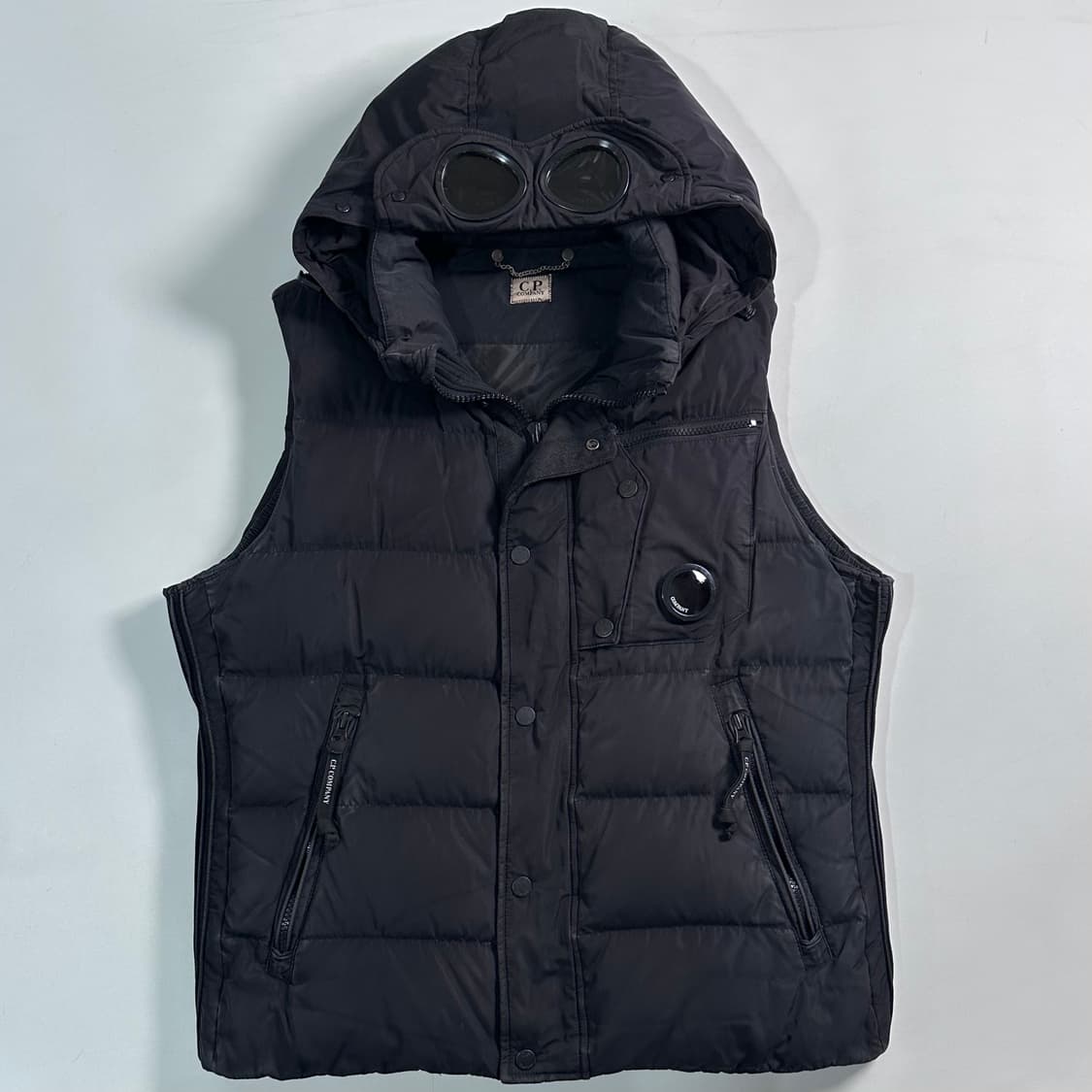 CP컴퍼니 고글 다운 베스트  상품이미지1