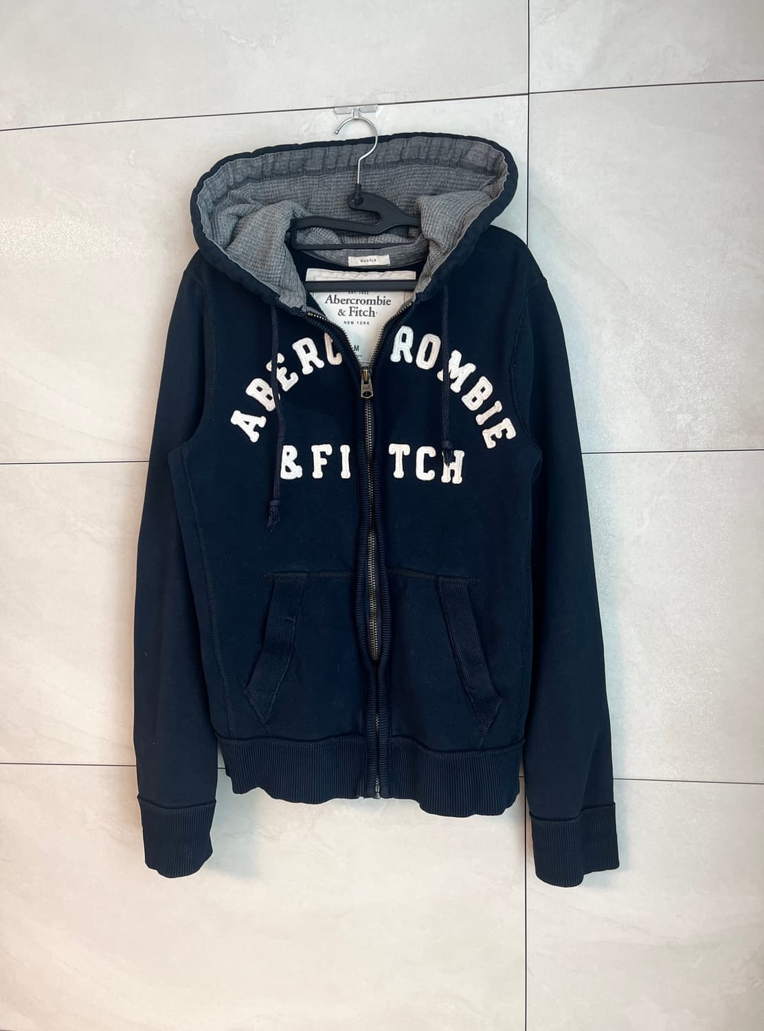 아베크롬비 스펠로고 대장 후드집업 네이비 [M] 상품이미지3