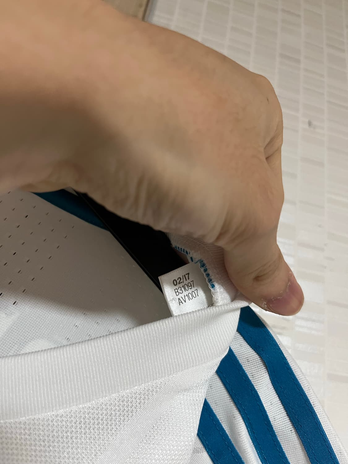 [L]레알마드리드 17-18 어센틱 유니폼 호날두 상품이미지3