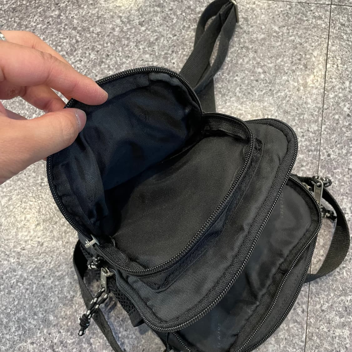 디키즈 크로스백 상품이미지3