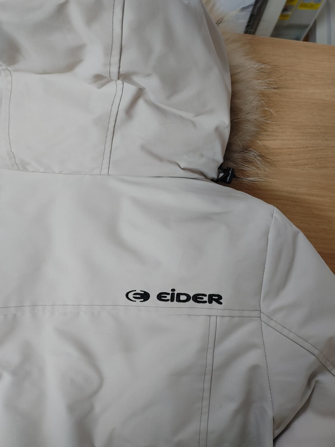 EiDER 아이더 여성 아이보리 오리털 사파리형 후드 패딩 상품이미지6