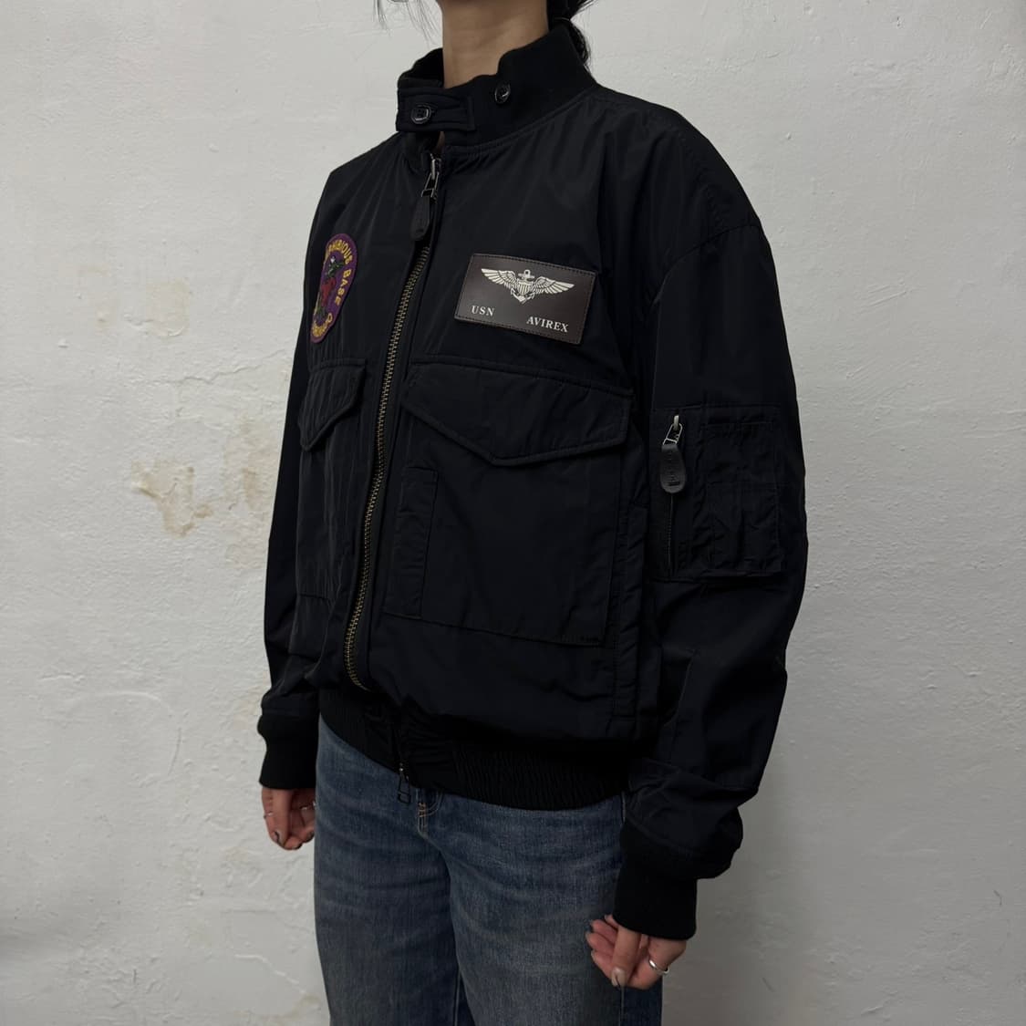 아비렉스 블랙컬러 나일론 양면 자수로고 패치 나일론 플라이트 자켓 상품이미지1
