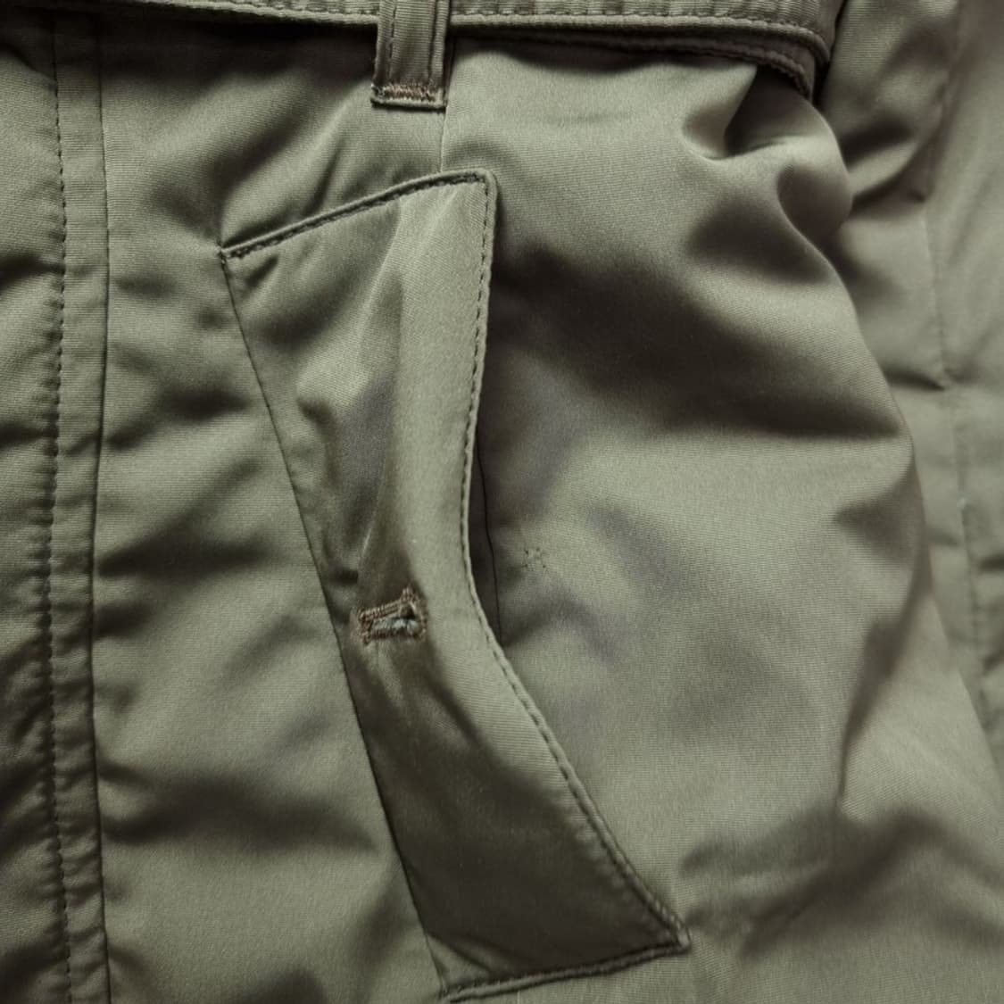 [막스마라] 벨티드 숏 트렌치 경량 패딩 자켓 P01289 상품이미지8