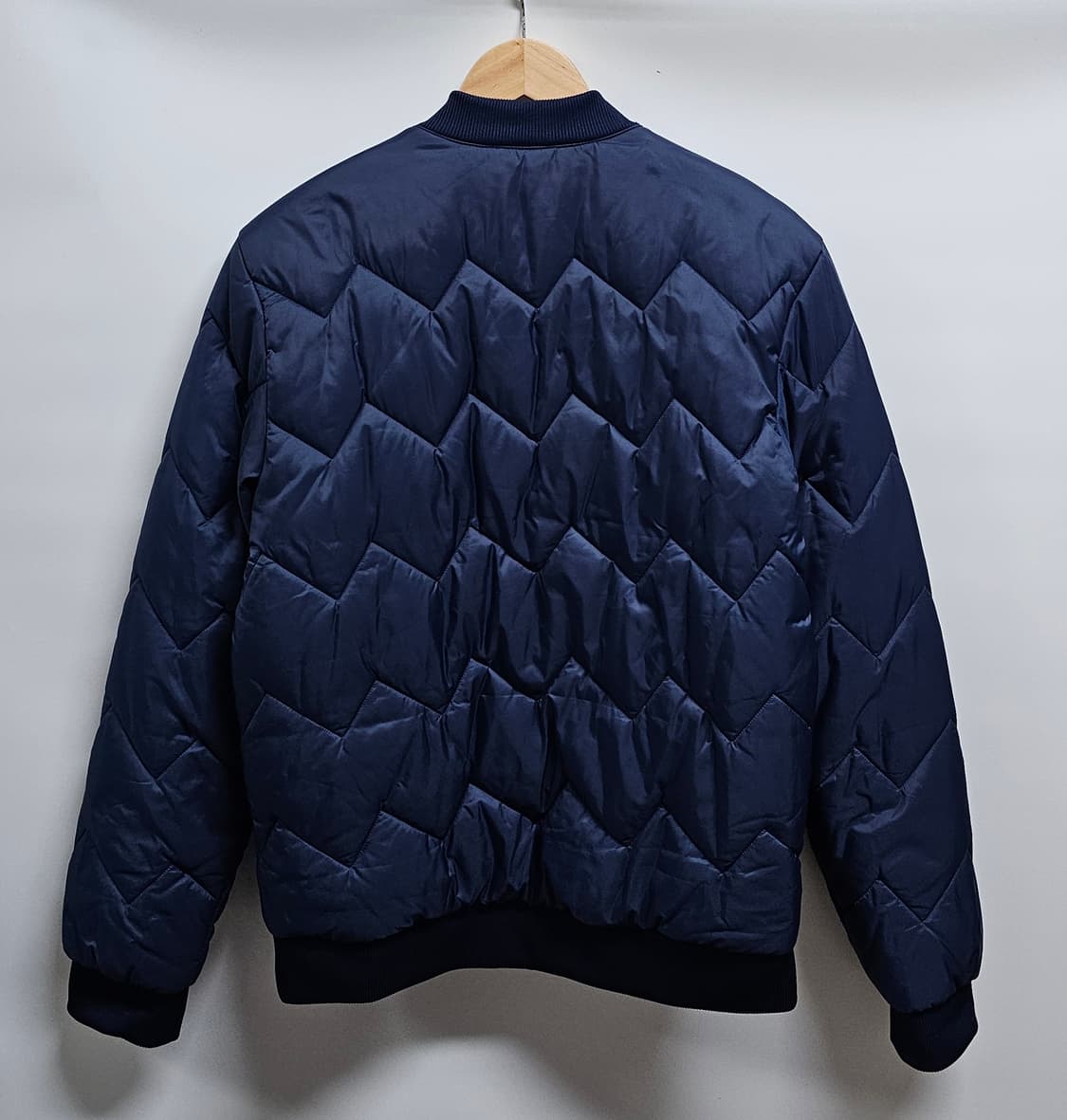 아디다스 퀼팅 봄버패딩자켓 M 상품이미지2