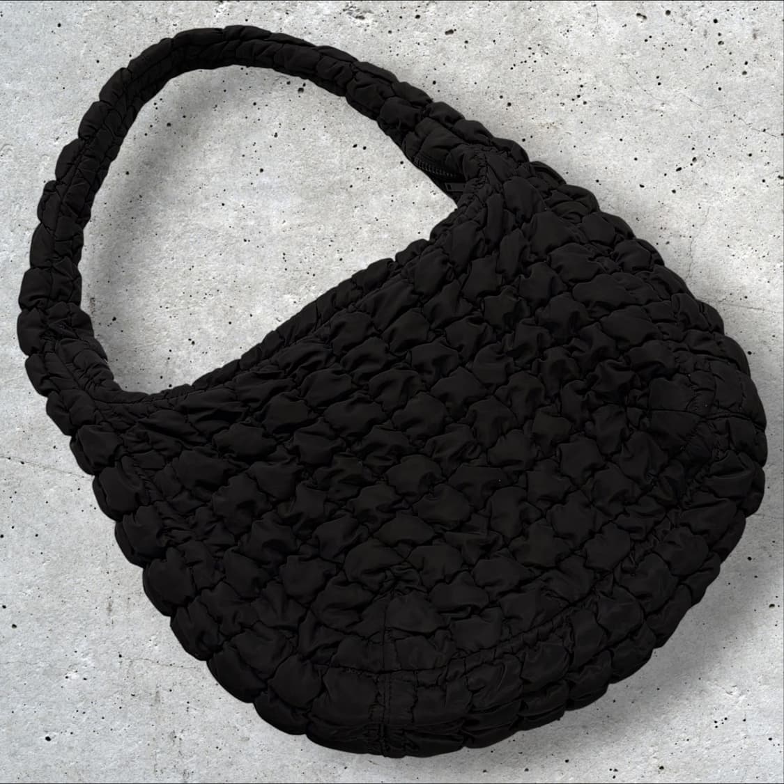 코스 블랙 퀼팅 빅 숄더백 상품이미지1