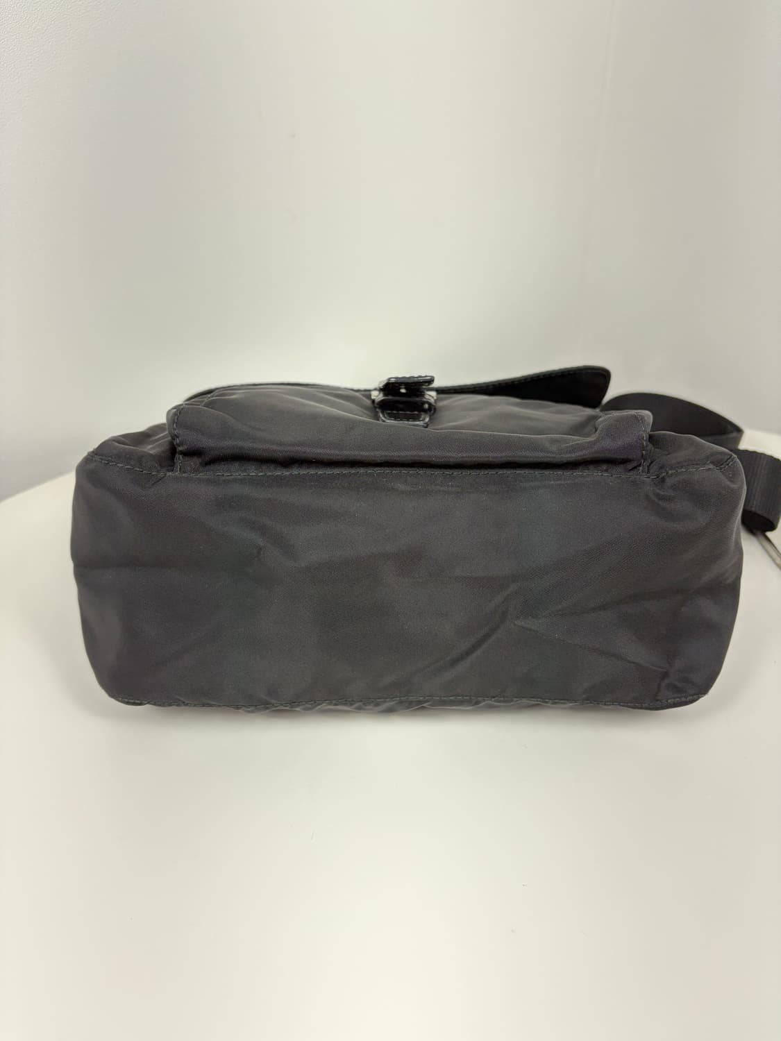 프라다 나일론 크로스백 메신저백 상품이미지7