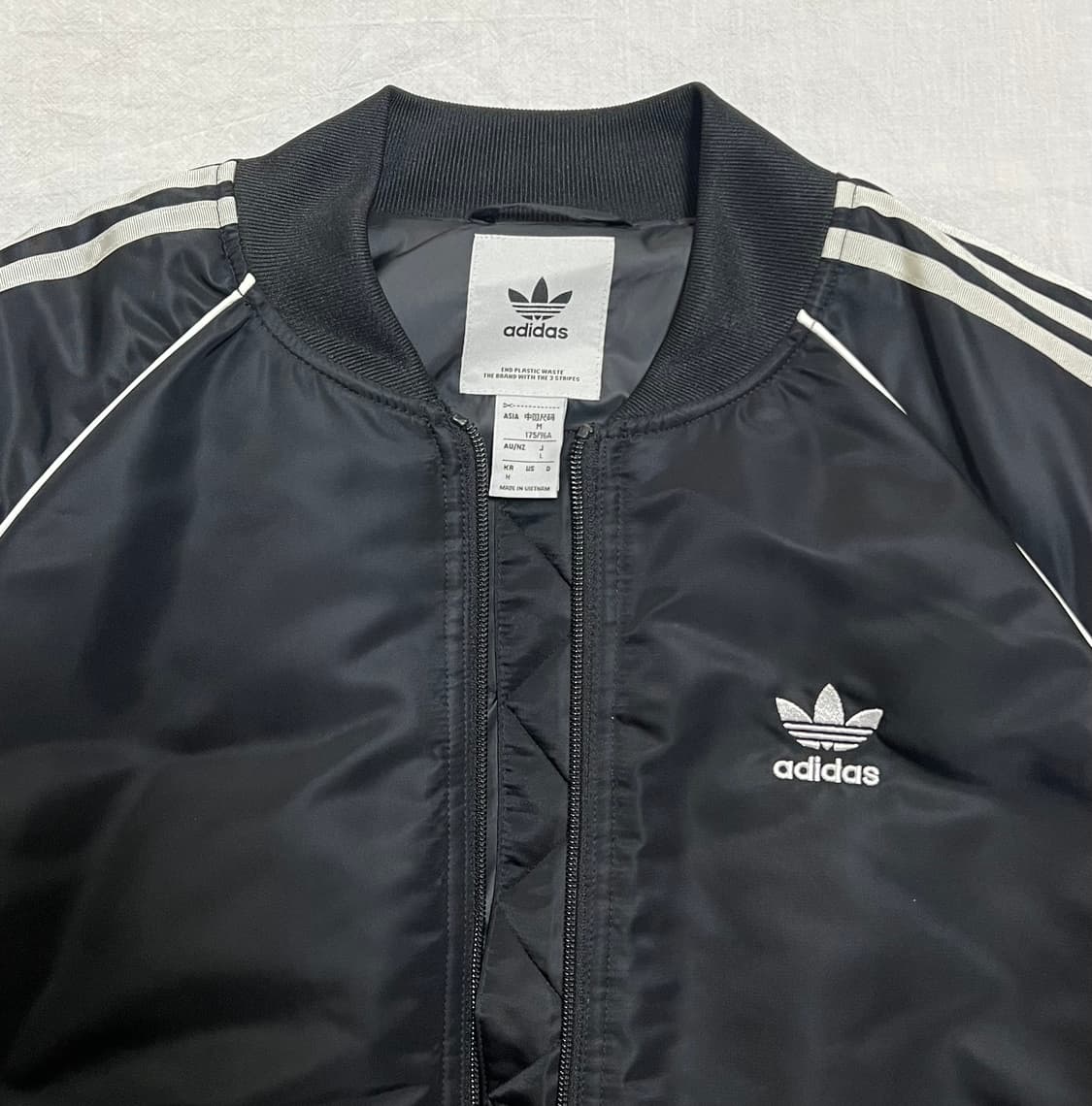 [새상품] M) 아디다스 퀼티드 sst 봄버 마원 자켓 상품이미지8