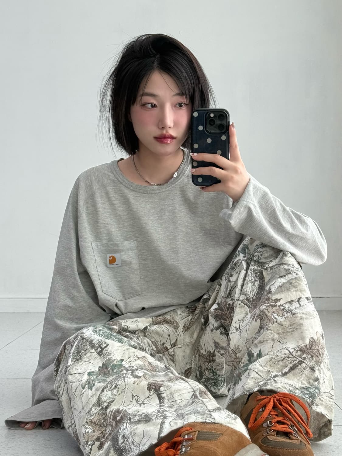 칼하트 그레이 롱슬리브 상품이미지1