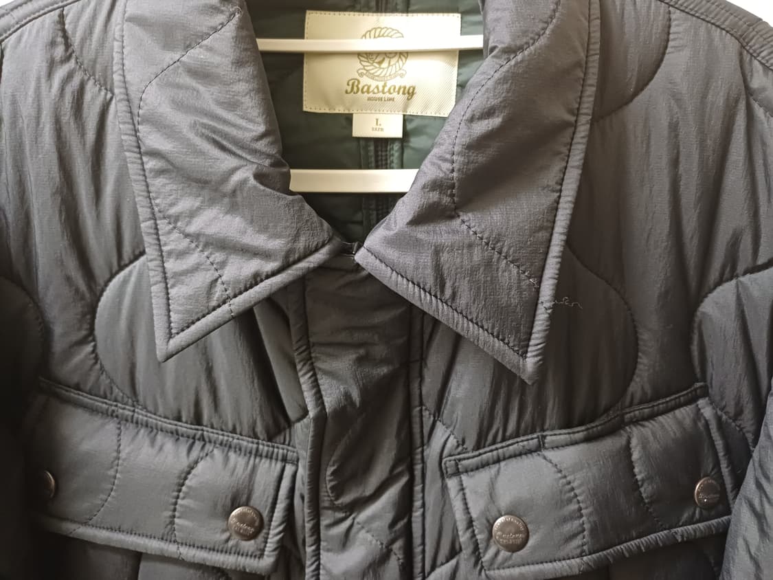 새상품 바스통 109Q 블랙 색상 L사이즈 자켓 판매합니다 상품이미지3