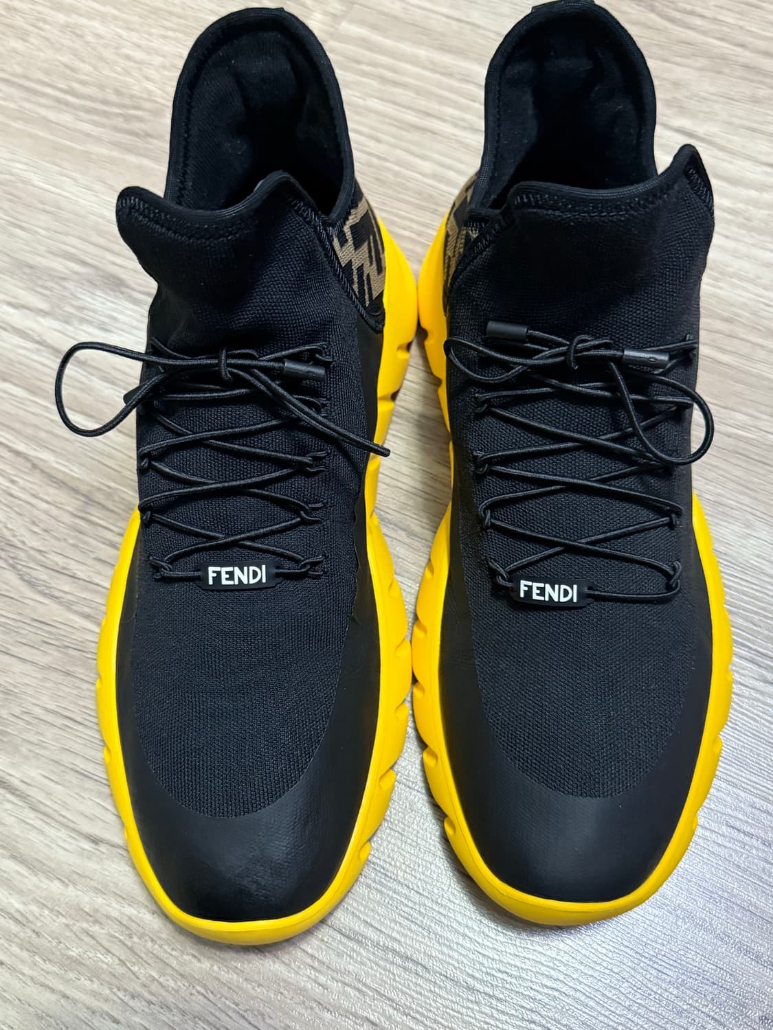 펜디 ff로고 스니커즈 상품이미지3