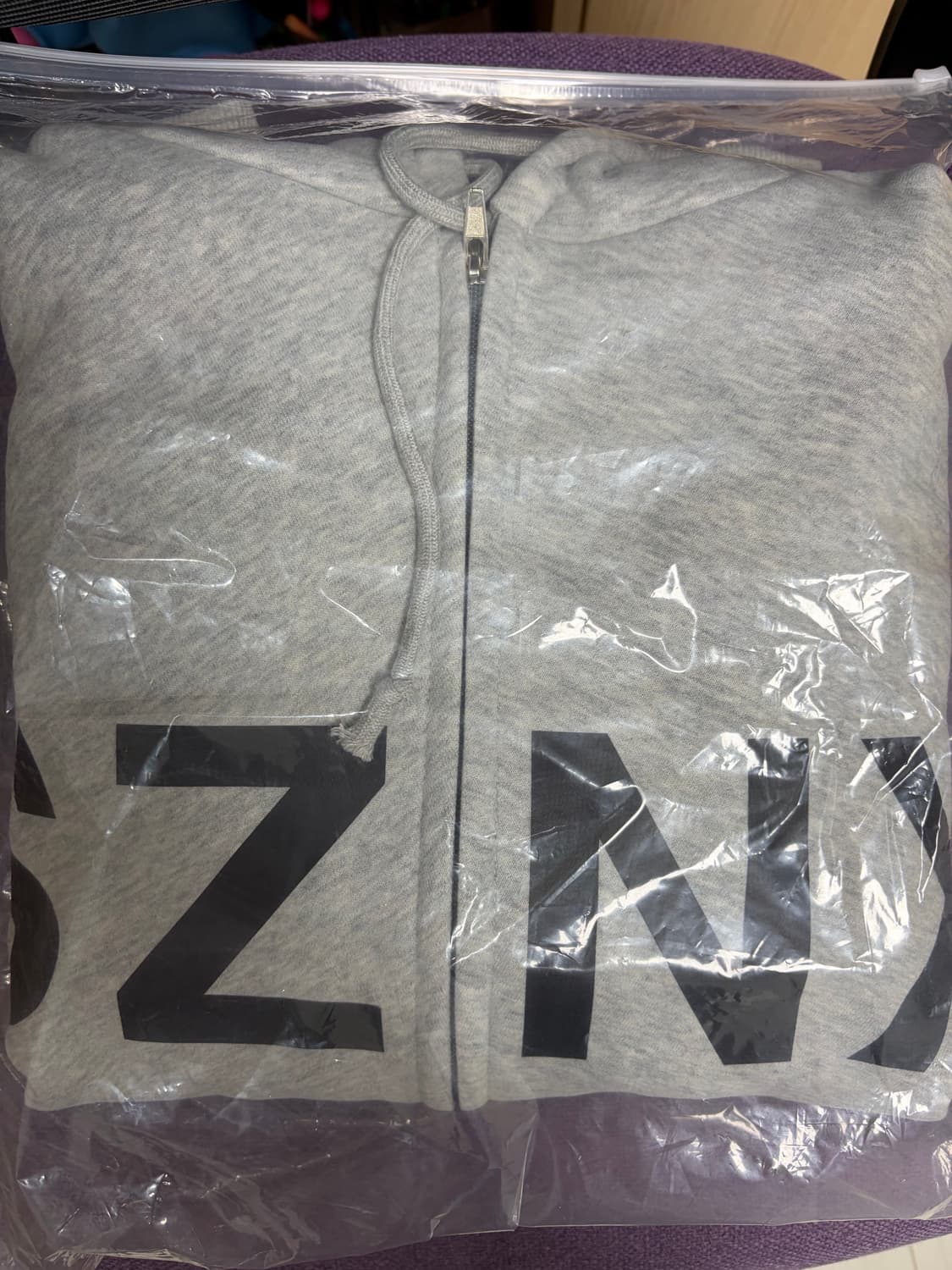 칸예 후드집업 상품이미지1