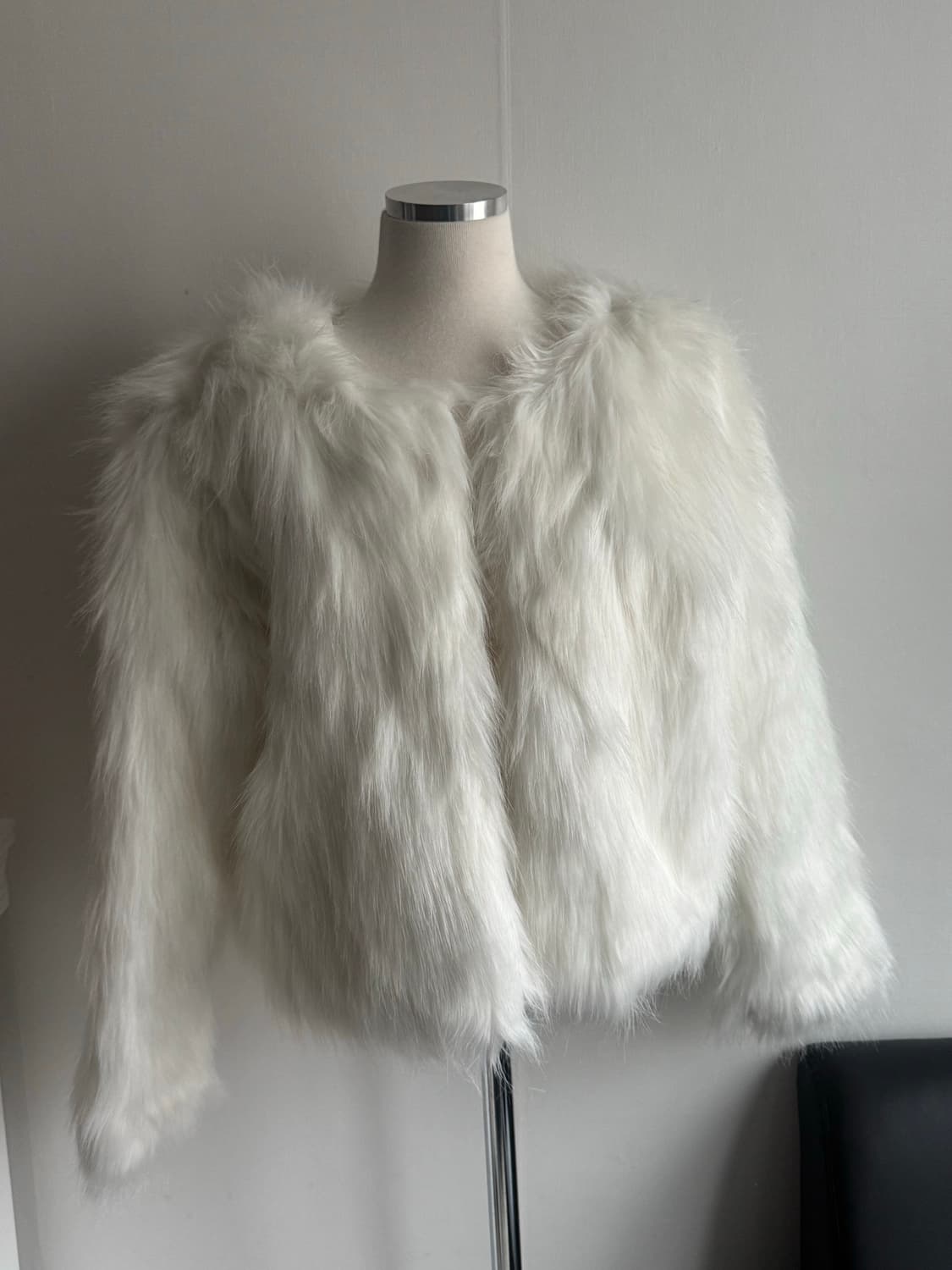 화이트 미드 헤어 페이크 퍼자켓 새상품(마지막 재고) 상품이미지5